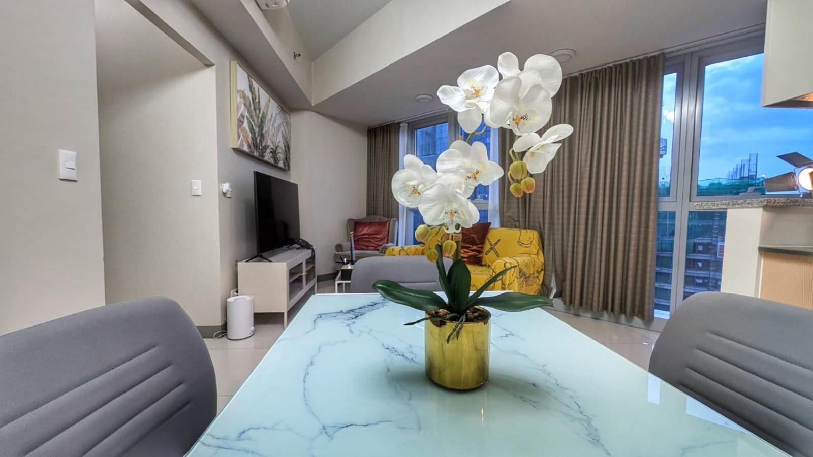 Eg Private House -Bgc Uptown Aparthotel Taguig Exterior foto