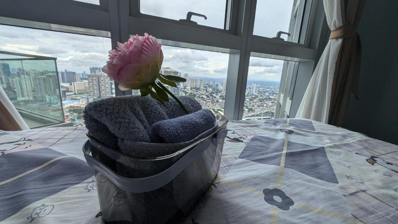 Eg Private House -Bgc Uptown Aparthotel Taguig Exterior foto
