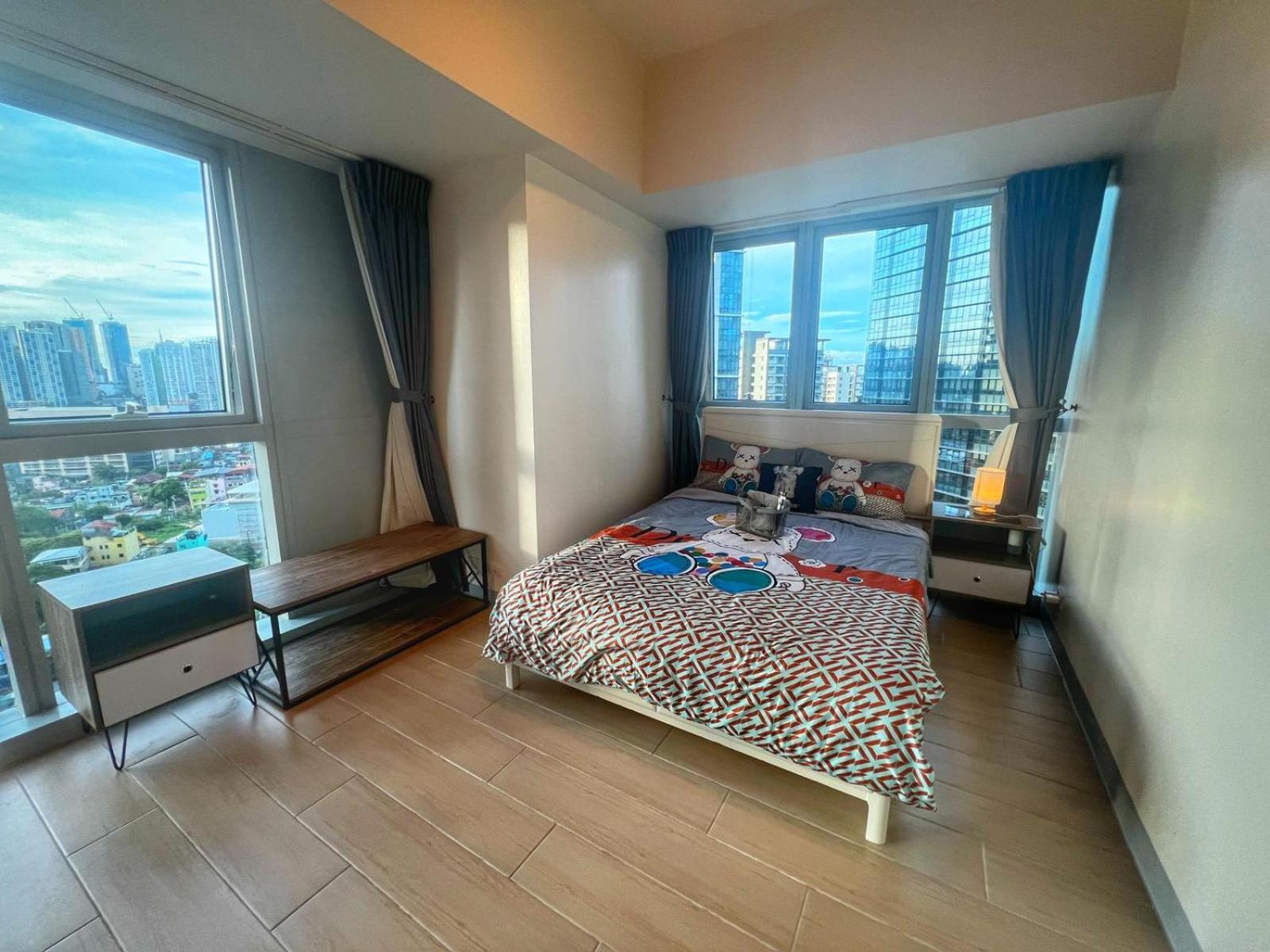 Eg Private House -Bgc Uptown Aparthotel Taguig Exterior foto